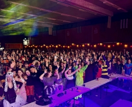 Jahnhalle 10 02 244